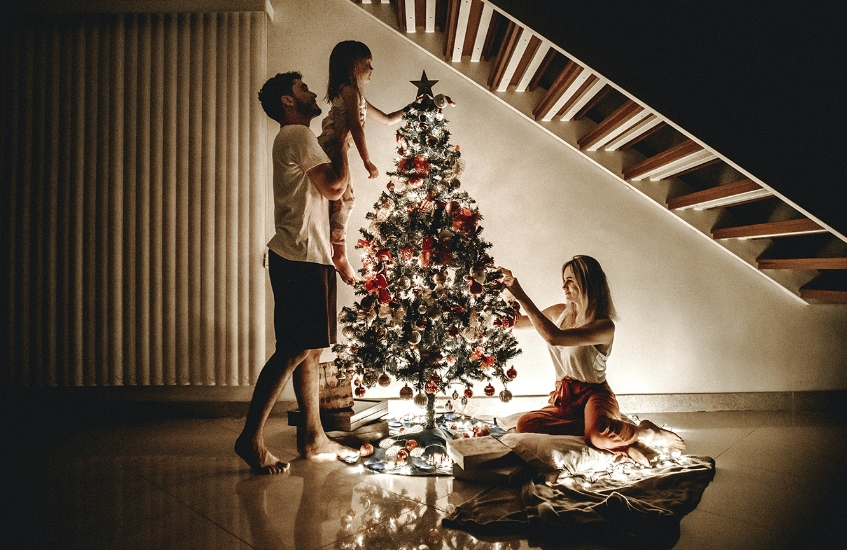 Pros and Cons of an artificial Christmas tree